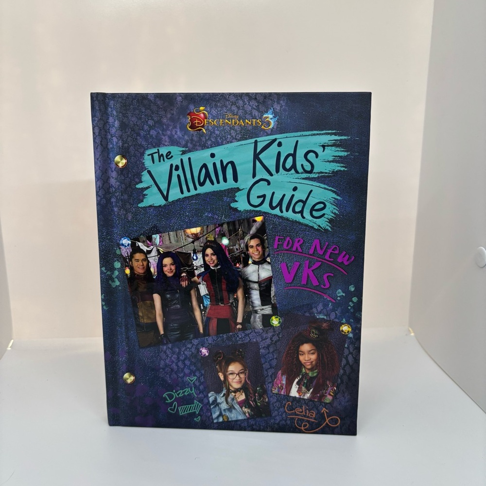 Descendants 3: The Villain Kids' Guide for New VKs - hardcover Disney Books